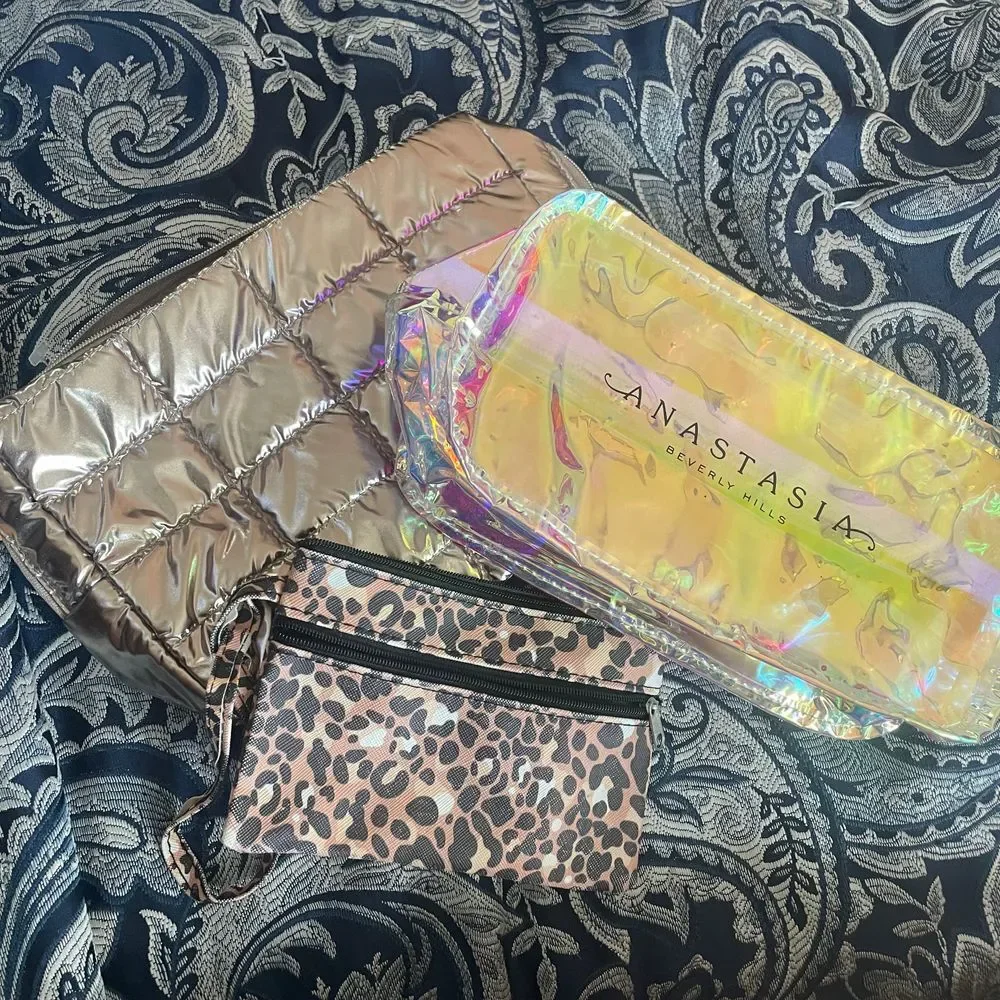 Anastasia Beverly Hills Iridescent Cosmetic zippered‎ plastic Pouch Bag Sephora